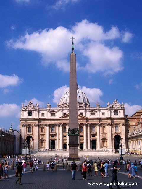 Praças para ver em Roma: Praça São Pedro, Vaticano